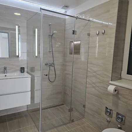 Nature Spring Deluxe Apartmants Апартаменты