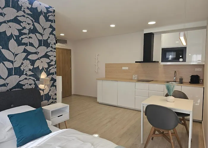 Nature Spring Deluxe Apartmants *