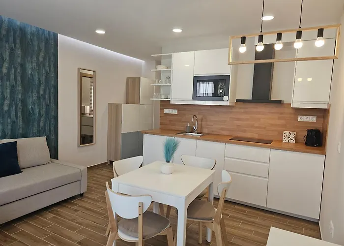 Nature Spring Deluxe Apartmants 公寓 *