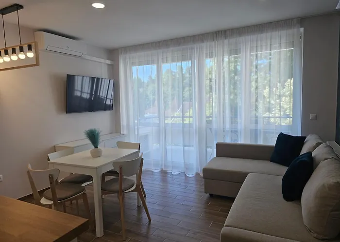 Nature Spring Deluxe Apartmants *